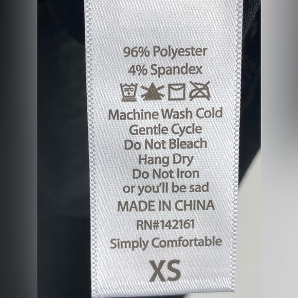 Lularoe size XS Women’s Black Orange Halloween Pumpkin Raglan Sleeve Irma Shirt - Picture 6 of 7